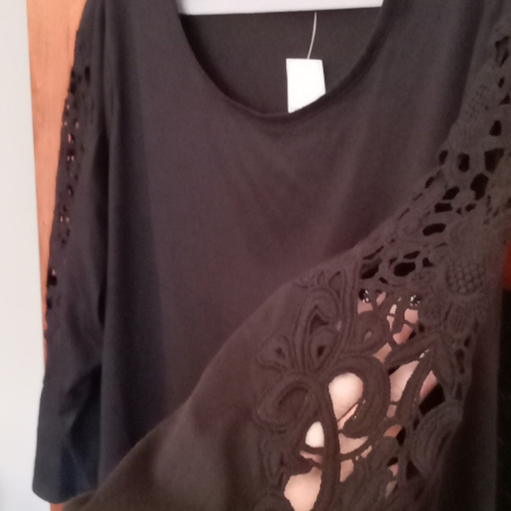 NWT - Cato Woman - Picture 2 of 7
